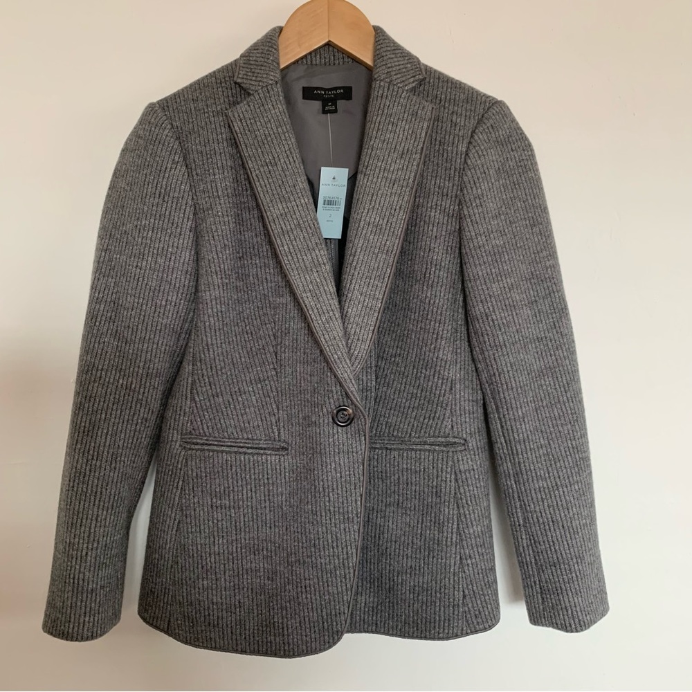 NWT Ann Taylor Hutton Blazer Sweater Knit Light Charcoal Heather Size: 2 Petite